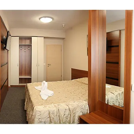 Ambasador Hotel 3*