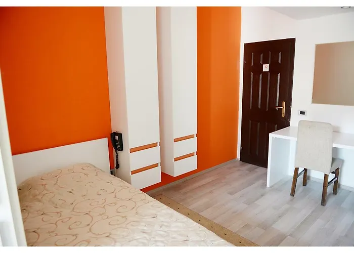 Ambasador Скопье